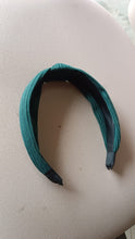 Women’s Ribbed Texture Knot Design Hairband (1 Pc / Mix Design)